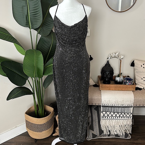 Fashion Nova Dresses & Skirts - NWT❣️❣️GORGEOUS Black Sequin Embellished Dress Sz XL 👗🪩💎